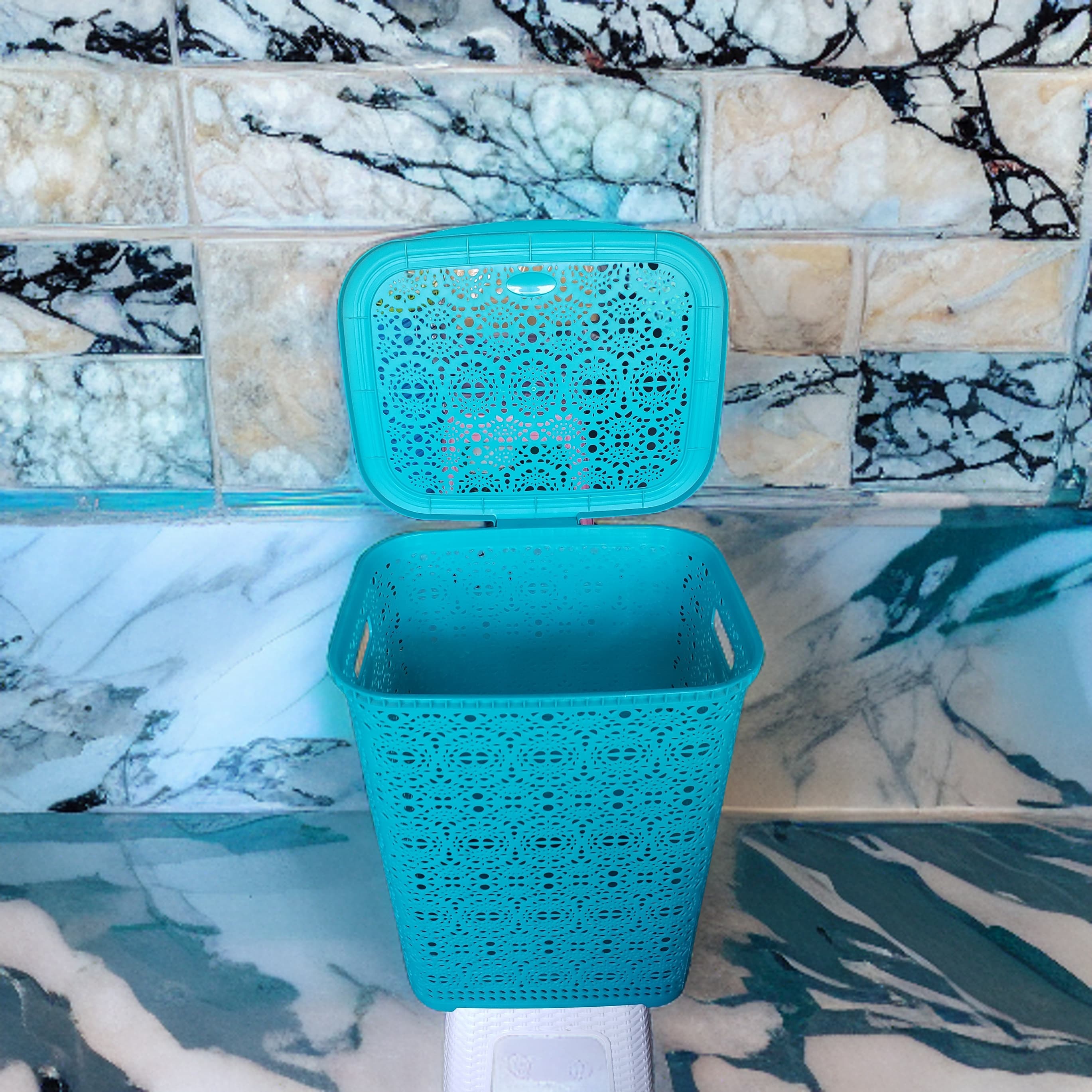 Plastic Laundry Basket / የልብስ ሳጠራ